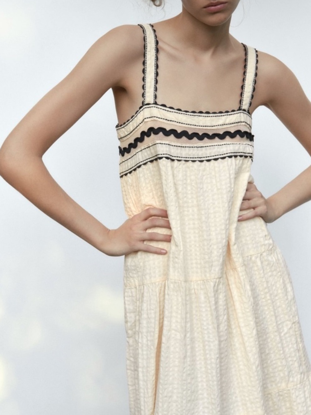 Zara Contrast Ric Rac Lace Dress in Ecru
